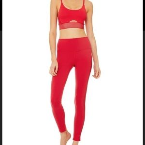Alo Yoga Red Line Up Set